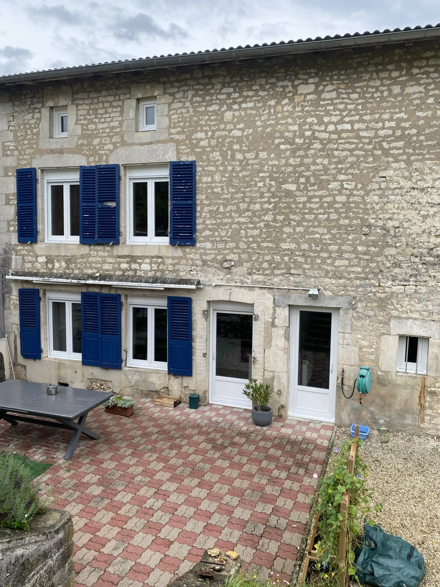 rc fermelec maison fenetres portes vitrées volet battant bleu apres 1
