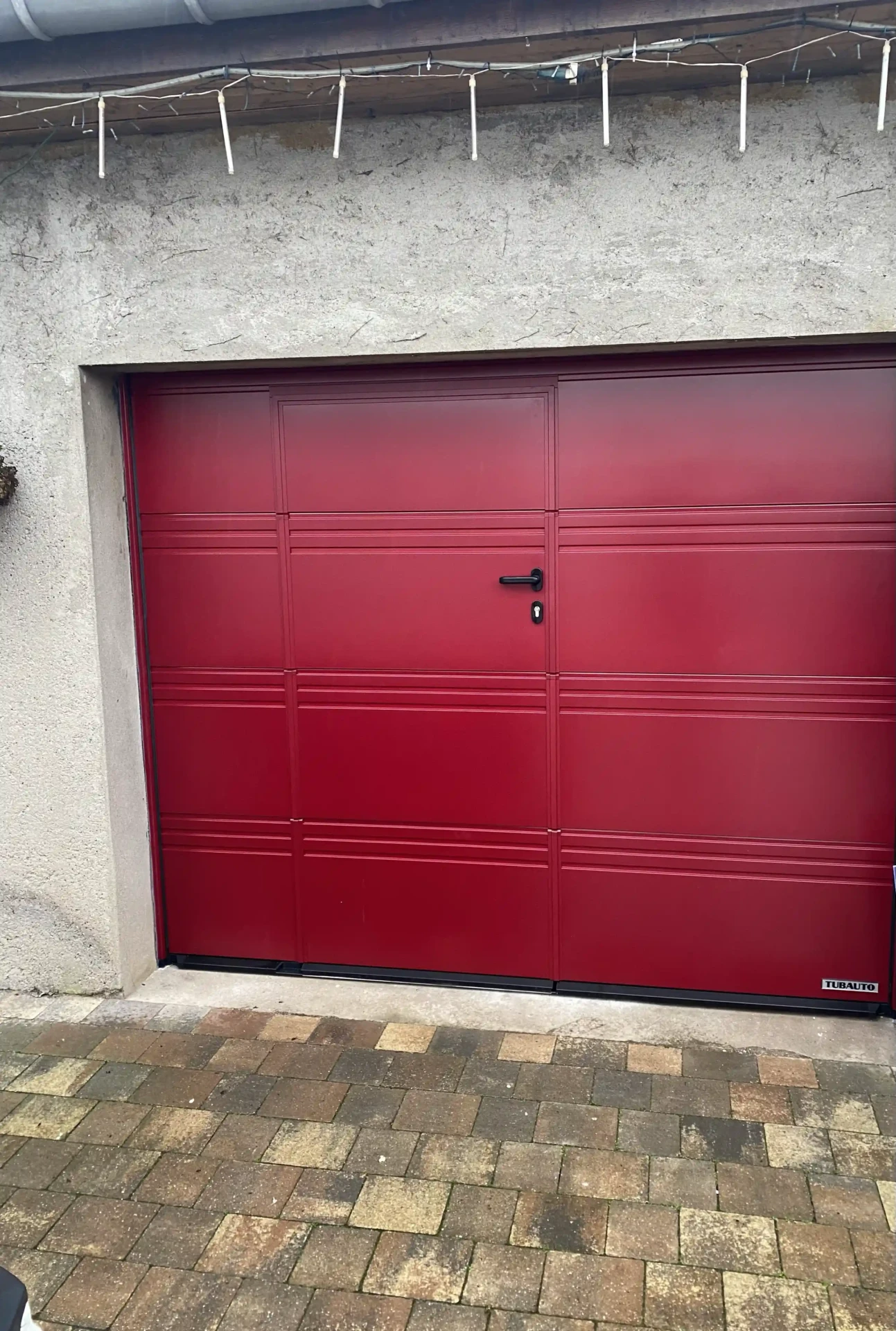 rc fermelec porte de garage avec porte rouge